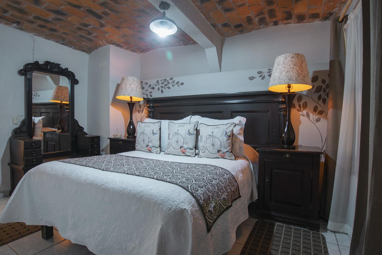 Hotel Santa Ana Альенде Экстерьер фото